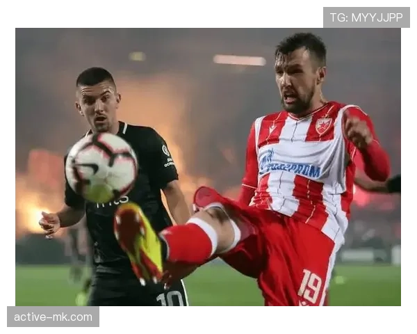 费耶诺德揭幕战展现冠军相，新赛季争冠希望重燃