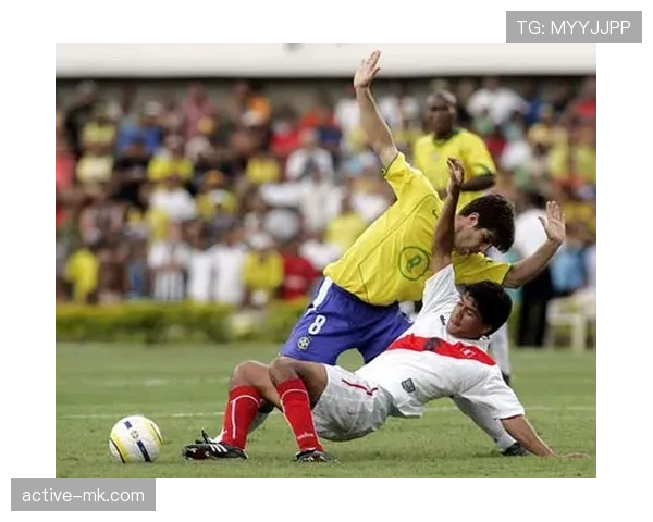 南美足球对抗特点：技术细腻与高强度拼抢并存