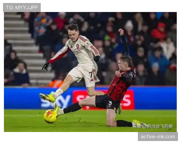 利物浦防线频频被打穿，表面是防守漏洞，实则是压迫体系彻底崩了